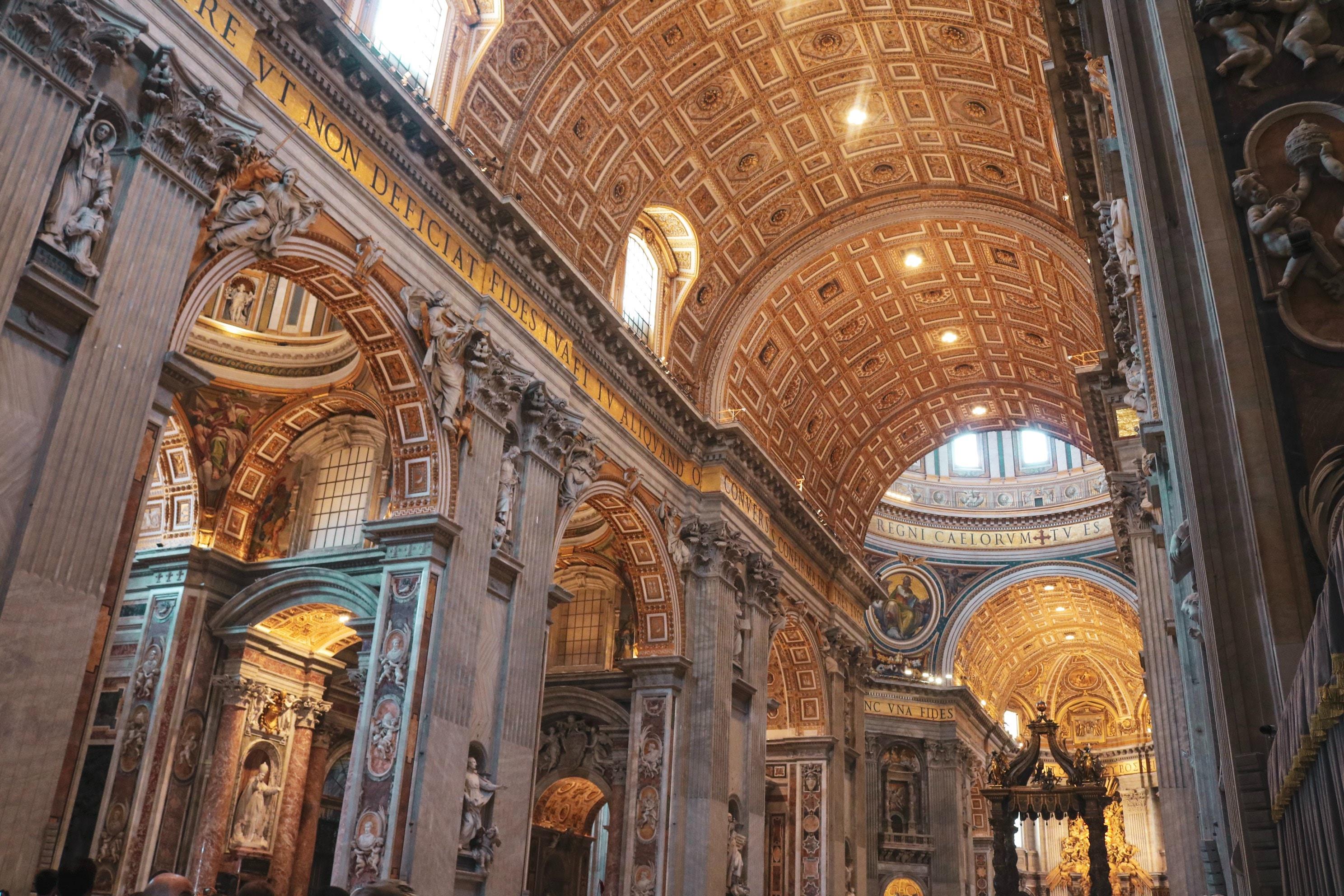 St.-Peter's-Basilica-Tour-1
